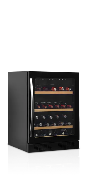 Vinoteca Profesional llena de botellas