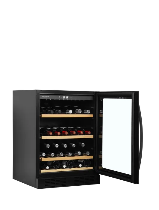 Vinoteca Profesional con la puerta abierta de cristal